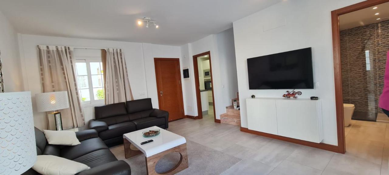 Villa Pousadoiro Playa Blanca  Esterno foto