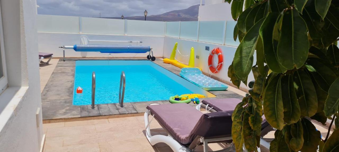 Villa Pousadoiro Playa Blanca  Esterno foto